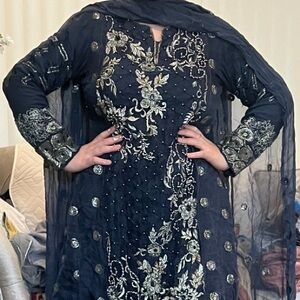 Pakistani Attire 3 Pieces